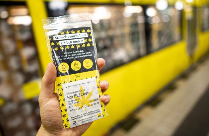 Pozitivni-zpravy.cz: Jedlé jízdenky s konopím. Berlínské metro pomáhalo cestujícím proti stresu