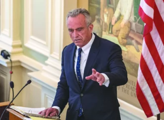 RFK Jr. se zavazuje legalizovat marihuanu a psychedelika pro léčebná centra (Video)