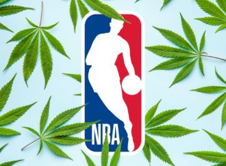 Hightimes.com: Smlouva NBA, která hráčům umožňuje kouřit Cannabis, vstupuje v platnost