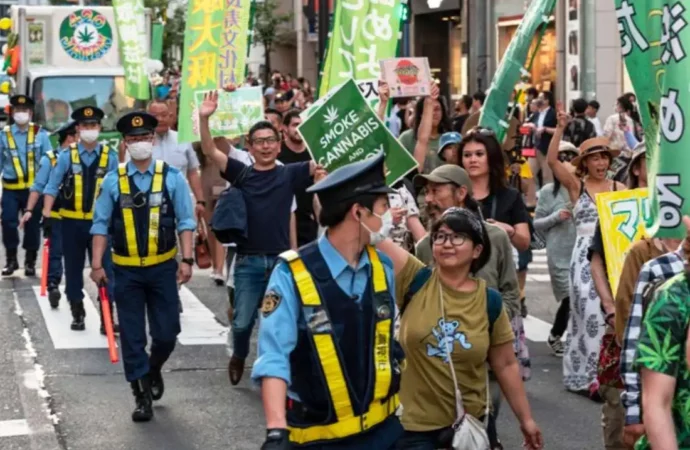 Ucanews.com: Japonská kontroverze ohledně konopí odhaluje dichotomii východu a západu (Foto)