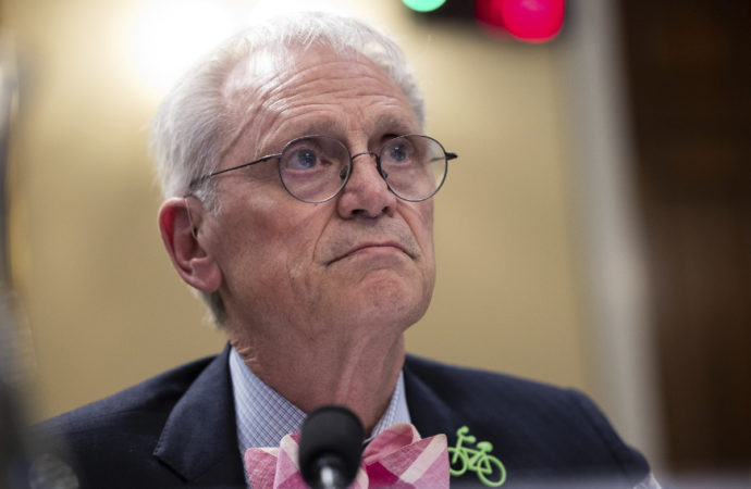 Cannabisbusinesstimes.com: Earl Blumenauer, Cannabis Reform Champion, nebude usilovat o znovuzvolení