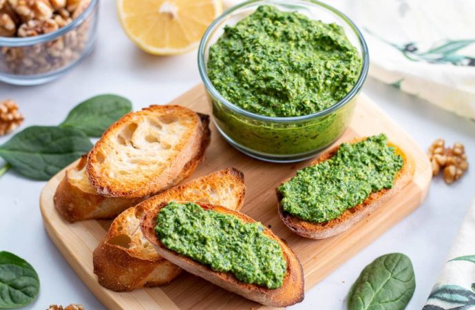 Mňam: Kapustovo-bazalkové pesto s konopnými semínky