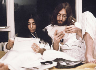 Benzigna.com: Psychedelická dobrodružství Johna Lennona a jeho trvalé dědictví