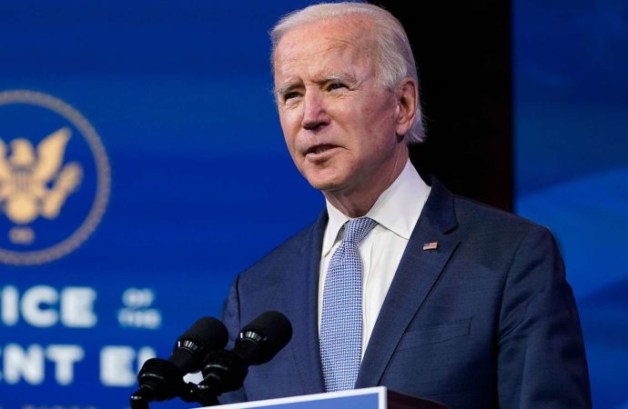 Biden udělil za určité trestné činy spojené s marihuanou milost (Video)