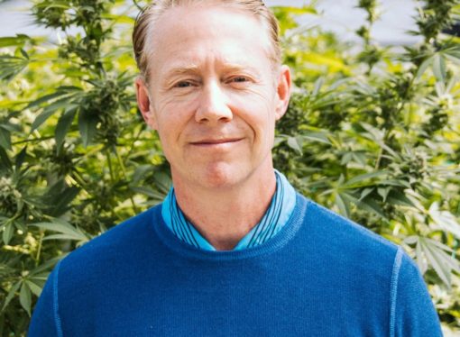 Foxnews.com: Bývalý policista, z něhož se stal legální Cannabis farmář, tvrdí, že je větší dealer než „kdokoli kdo sedí ve vězení“